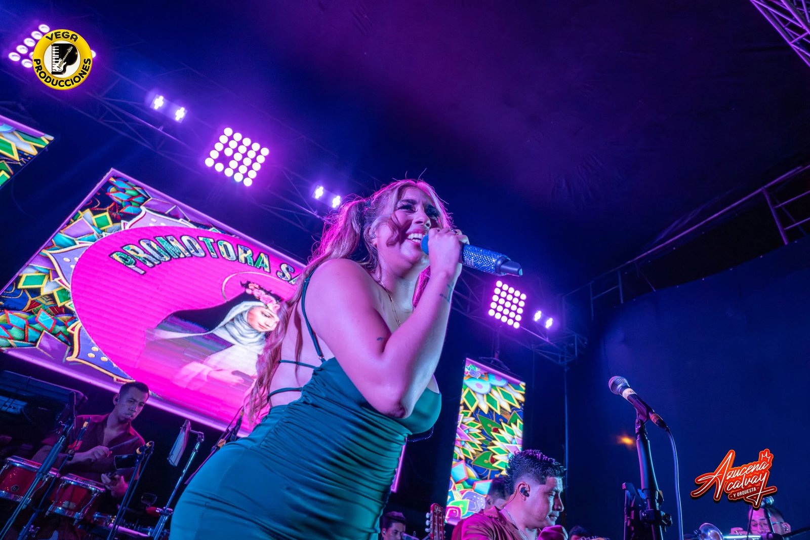 Azucena Calvay y Orquesta